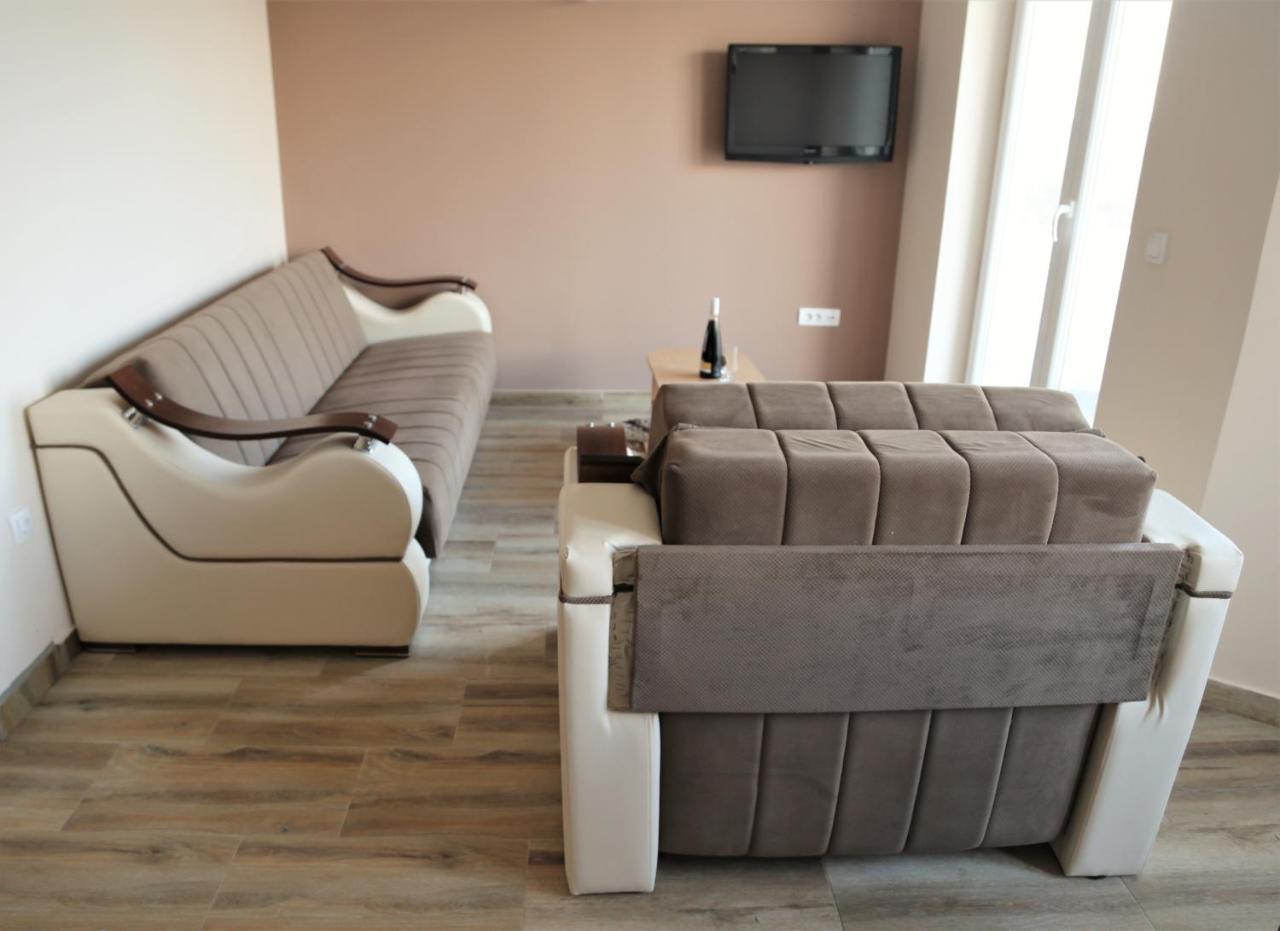 Fruskogorska Idila Apartmani Vrdnik Exterior foto
